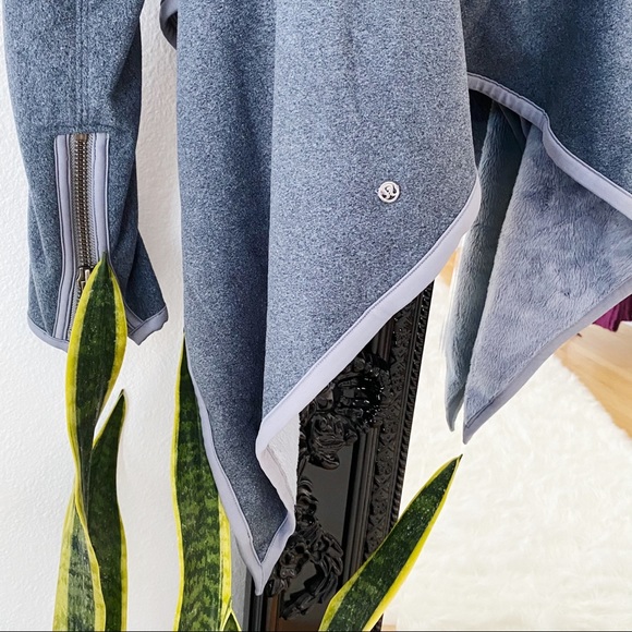 Lululemon | Women’s Grey Presence of Mind Fleece Jacket - Picture 5 of 6